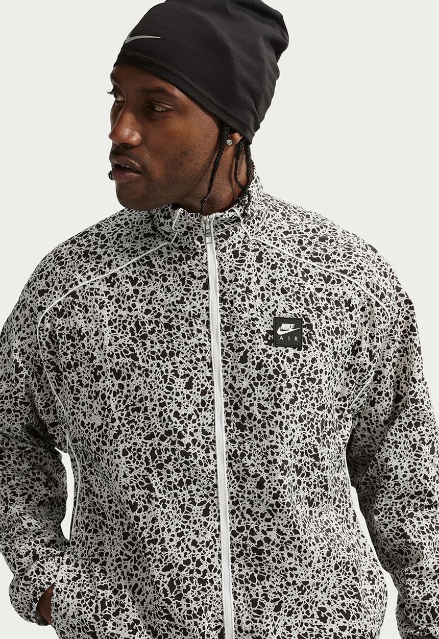 Nike - Nike Air Woven All Over Print Jacket - Blk/Wht/Multi