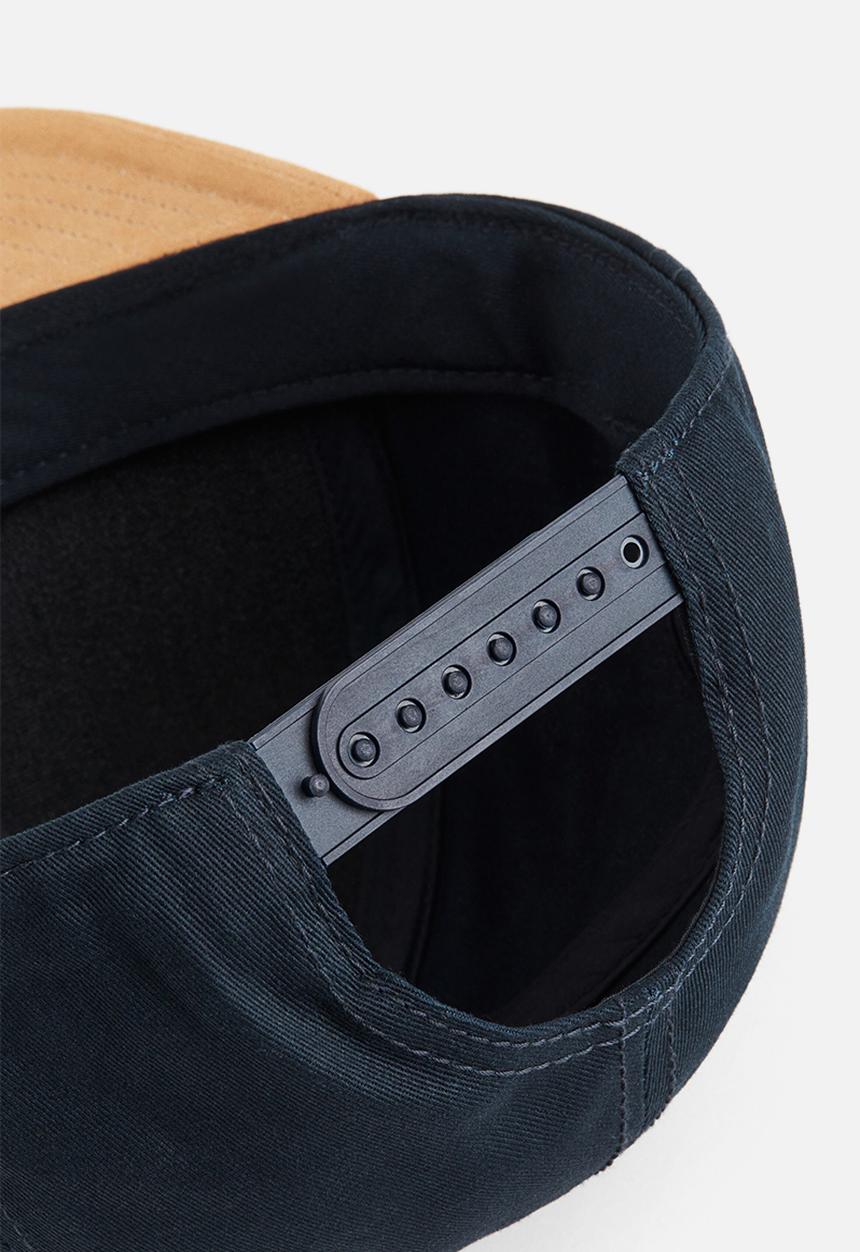 H&M - Cap with an appliqué - blue,multi