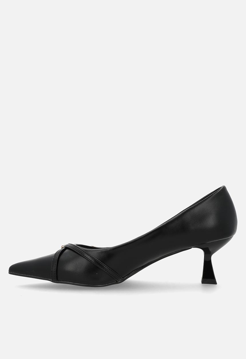 Madison® - Octavia court heel - black