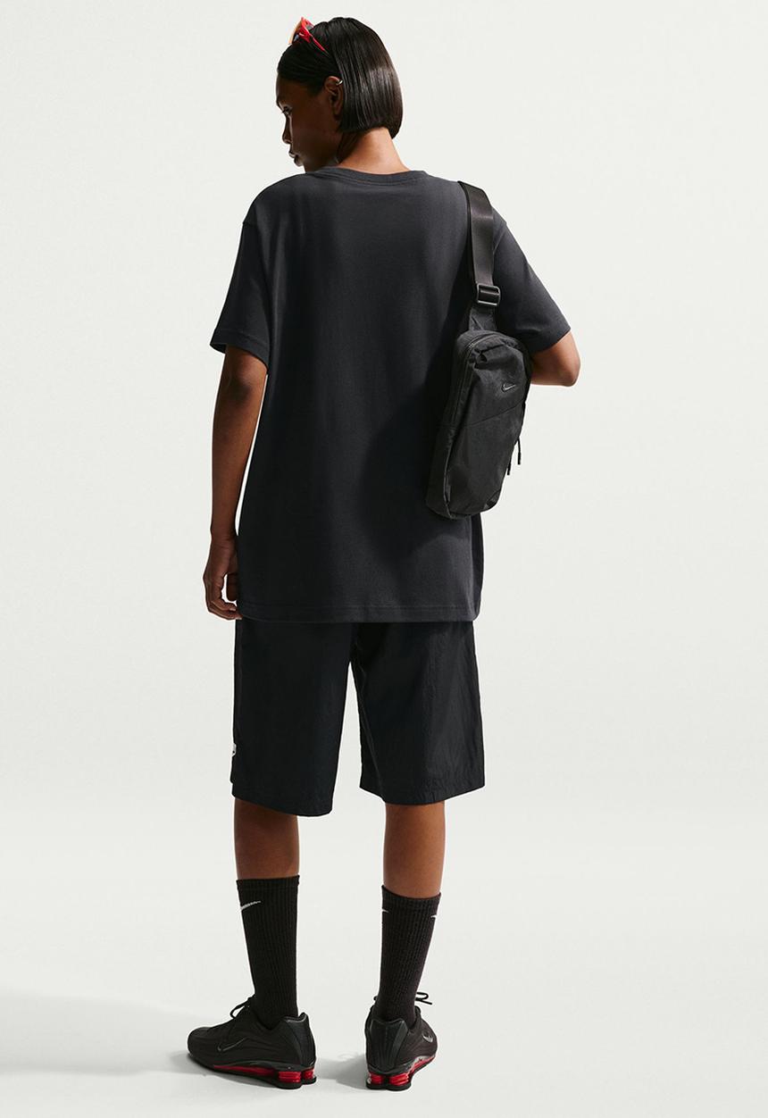 Nike - W Nsw Classic Short Sleeve Tee - Black/White