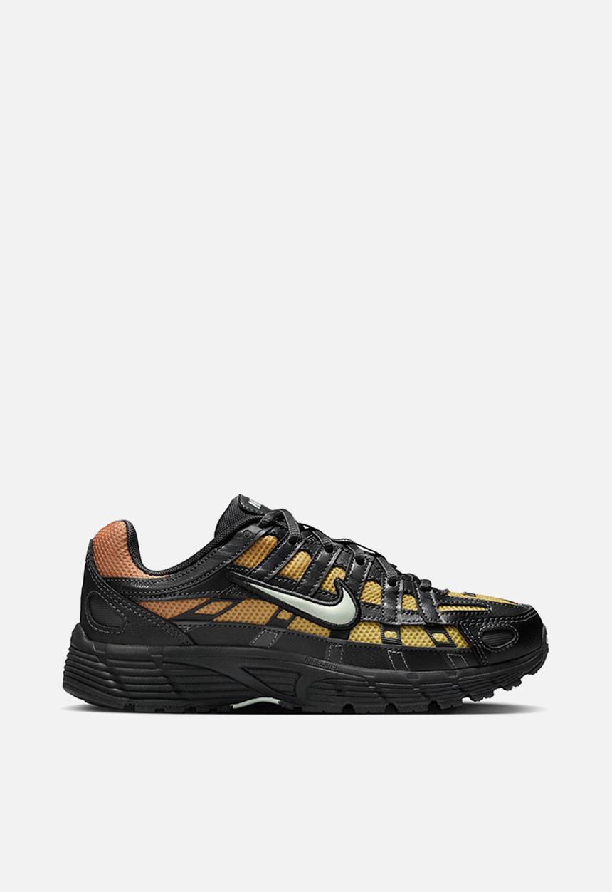 Nike - Nike P-6000