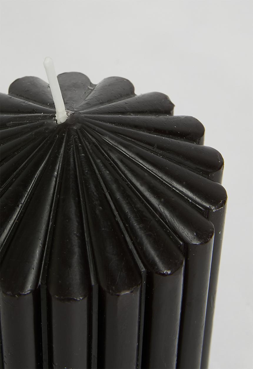 H&S - Reeded Pillar Candle - Black