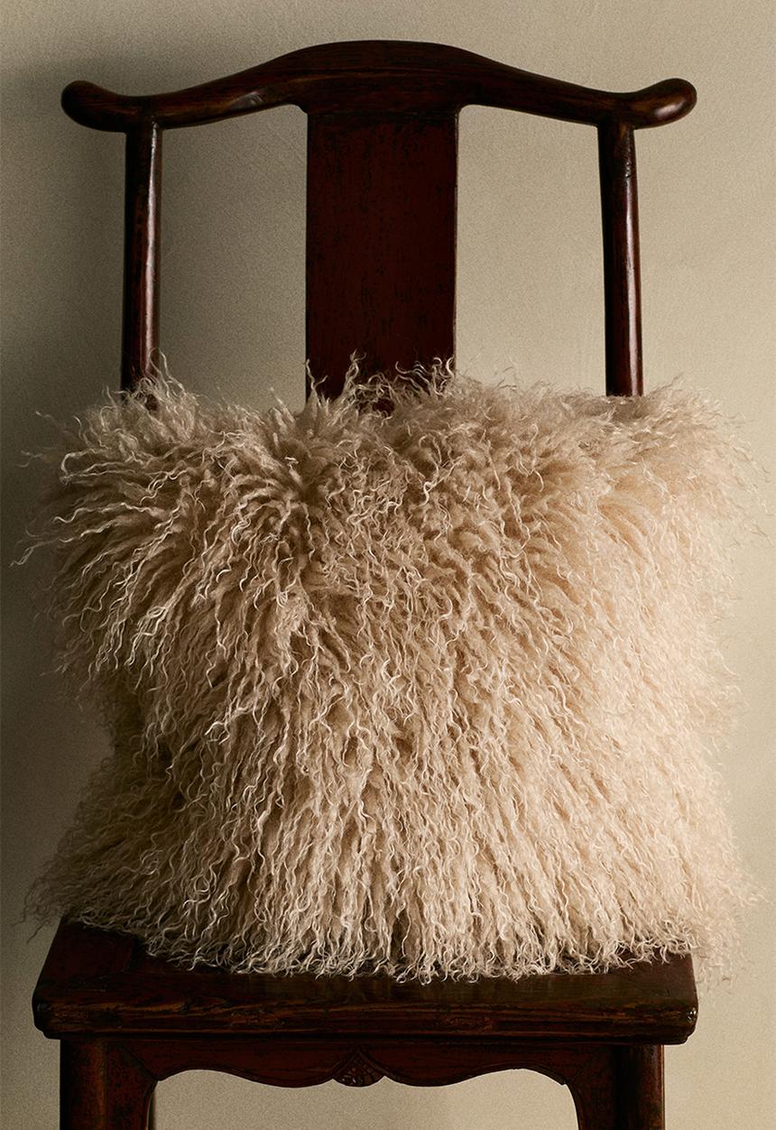 H&M - Fluffy cushion cover - beige