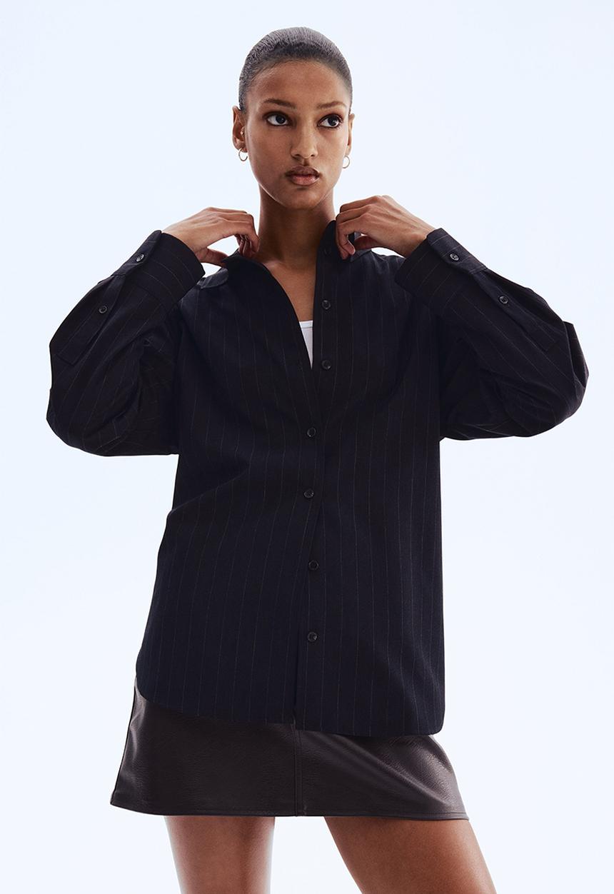 H&M - Oversized shirt - navy blue pinstriped