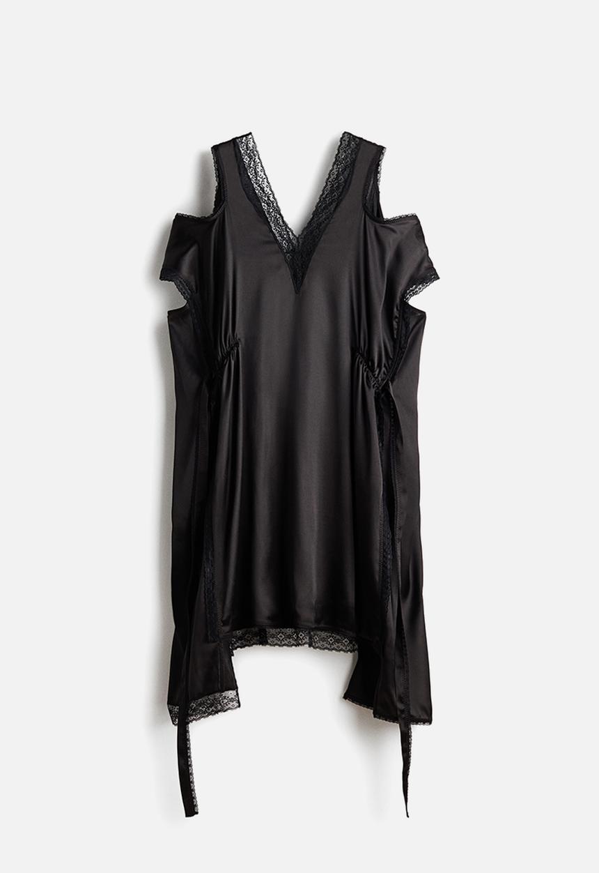 H&M Studio: Lace-trimmed satin dress - black - 1328957001