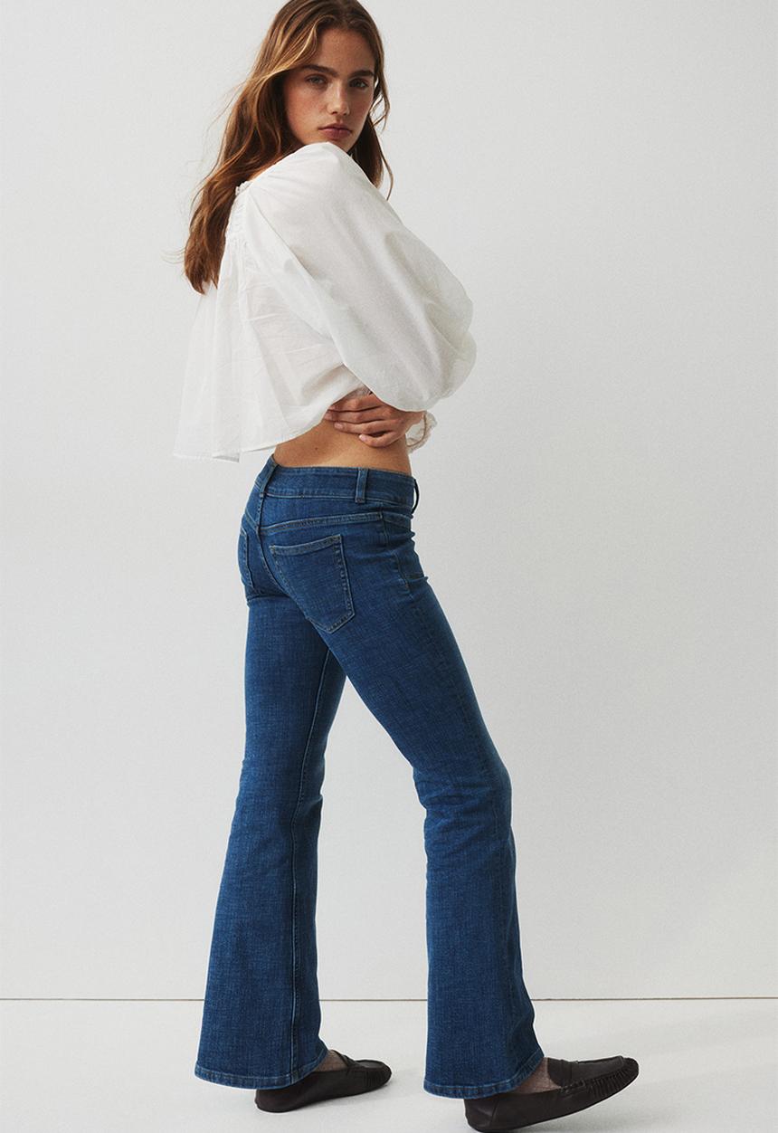 H&M - Flared low jeans - denim blue