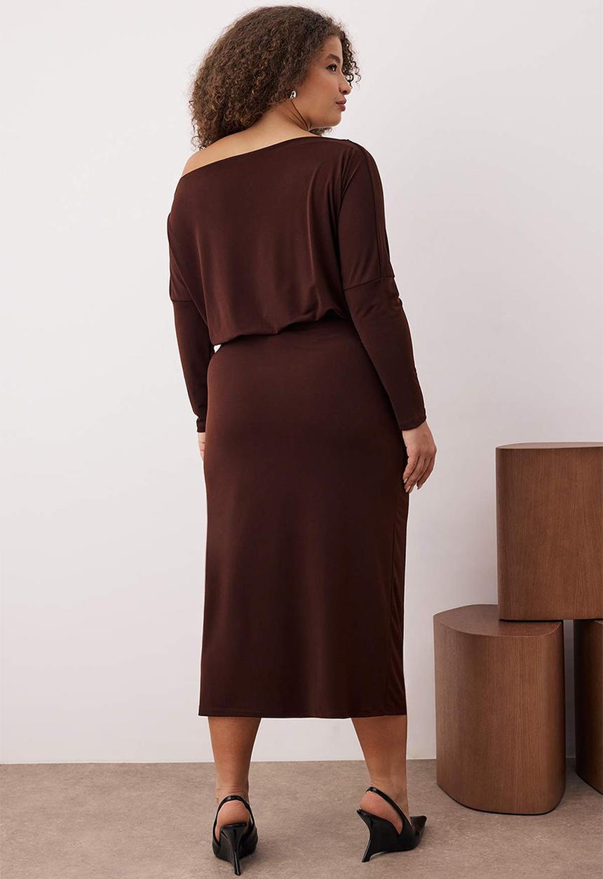 Trendyol - Straight Asymmetric One Sleeve Waist Fitted Stretch Midi Knitted Dress - Brown
