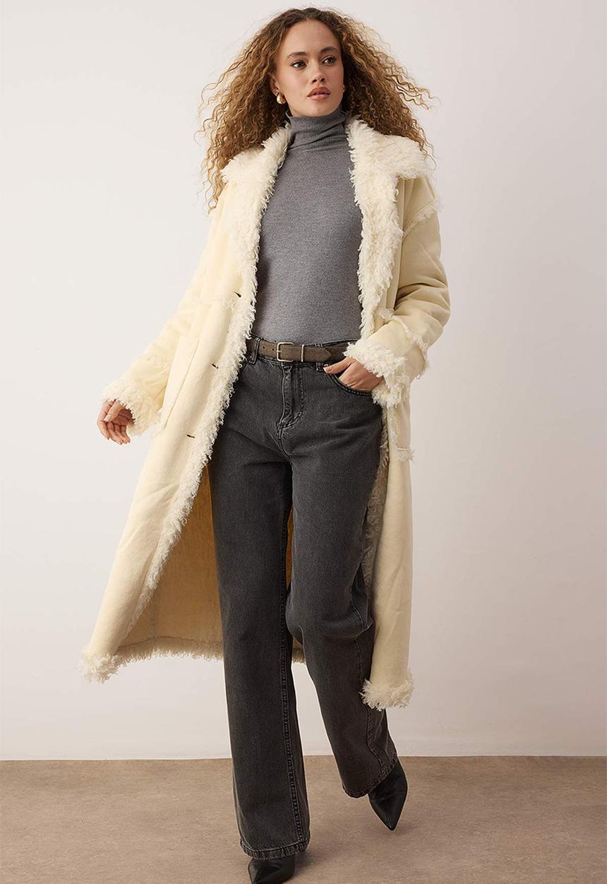 Trendyol - Faux Fur Mono Closure Oversized Long Suede Coat - Ecru