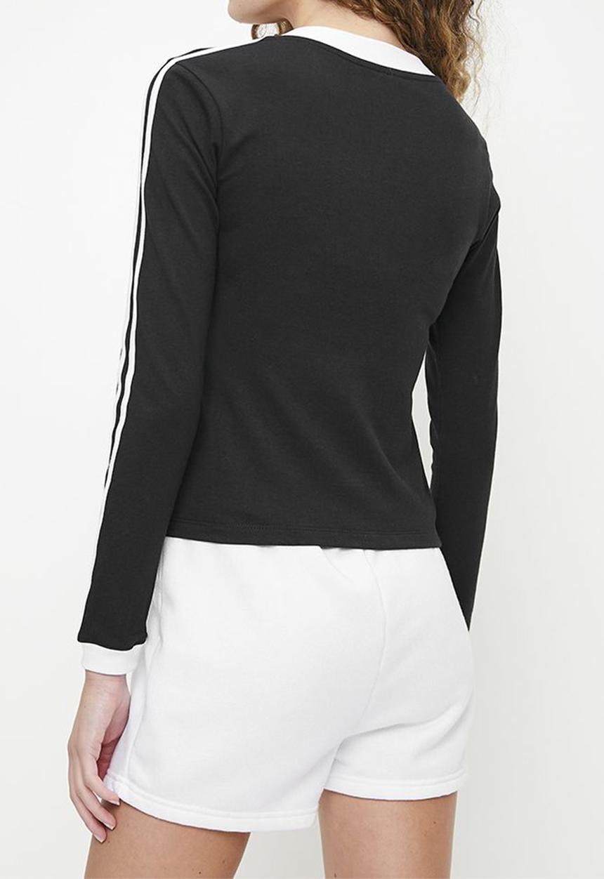 adidas Originals - V Neck Long sleeve W - Black