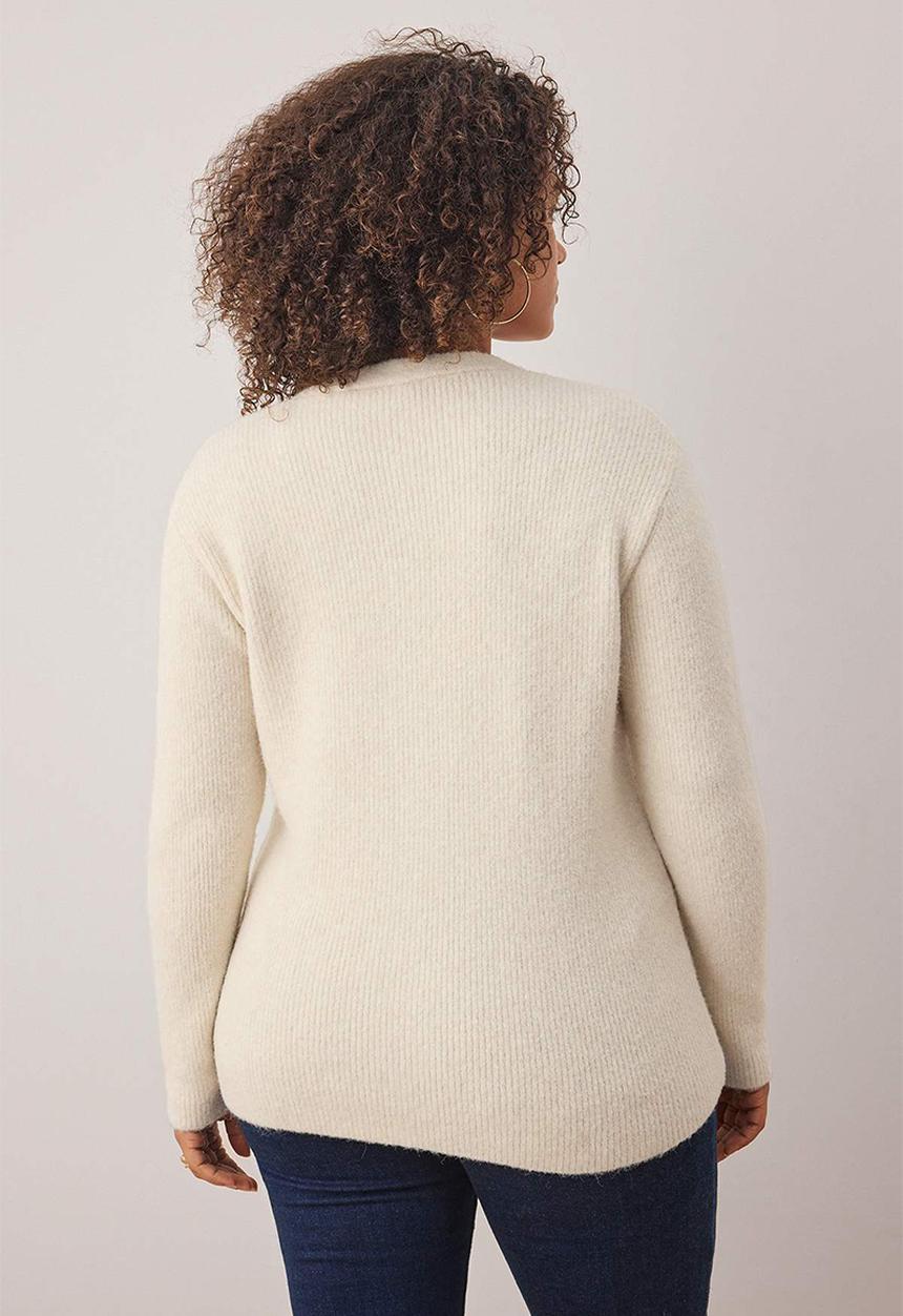 Trendyol - Wardrobe Essentials V-Neck Soft Feel Knitwear Cardigan - Ecru