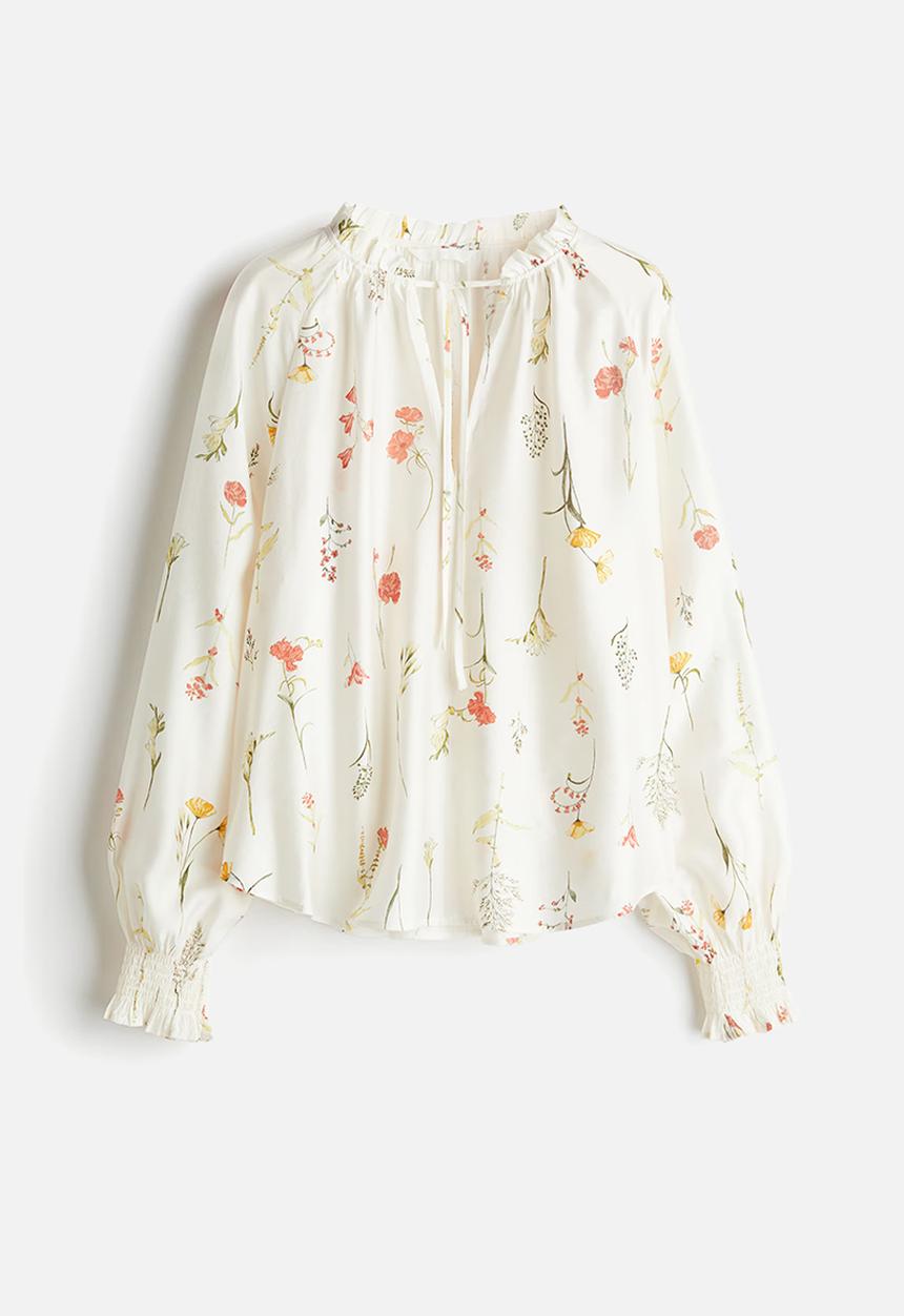 H&M - Oversized tie-neck blouse - white floral 