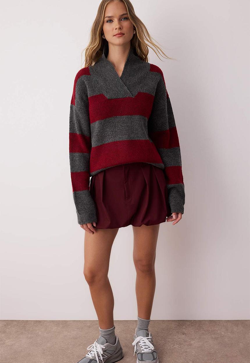Trendyol - Soft Textured Wide Fit Thick V-Neck Knitwear Sweater - Burgundy