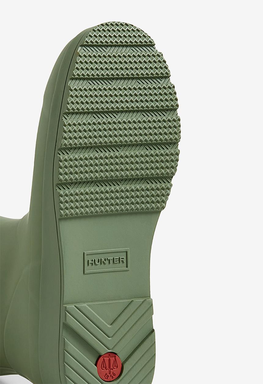 Hunter - Play Tall - litchen green