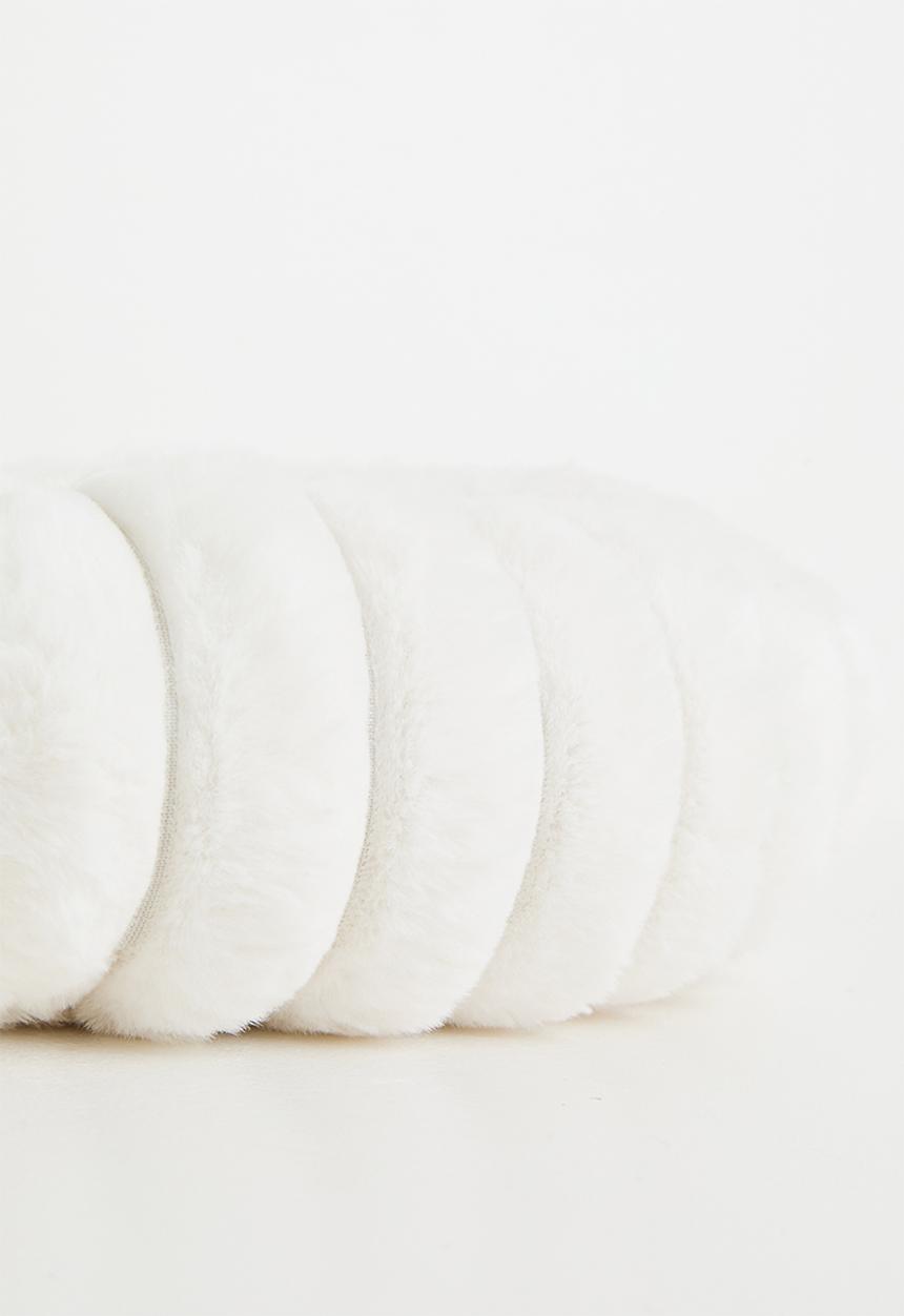 H&S - Flora round cushion - Off white
