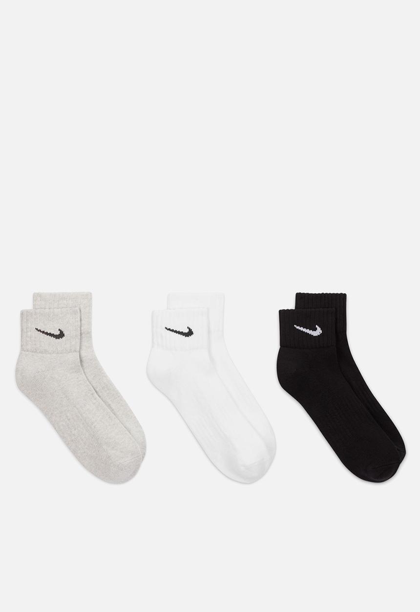 Nike - Nike cushioned ankle socks 3pk - grey/white/black