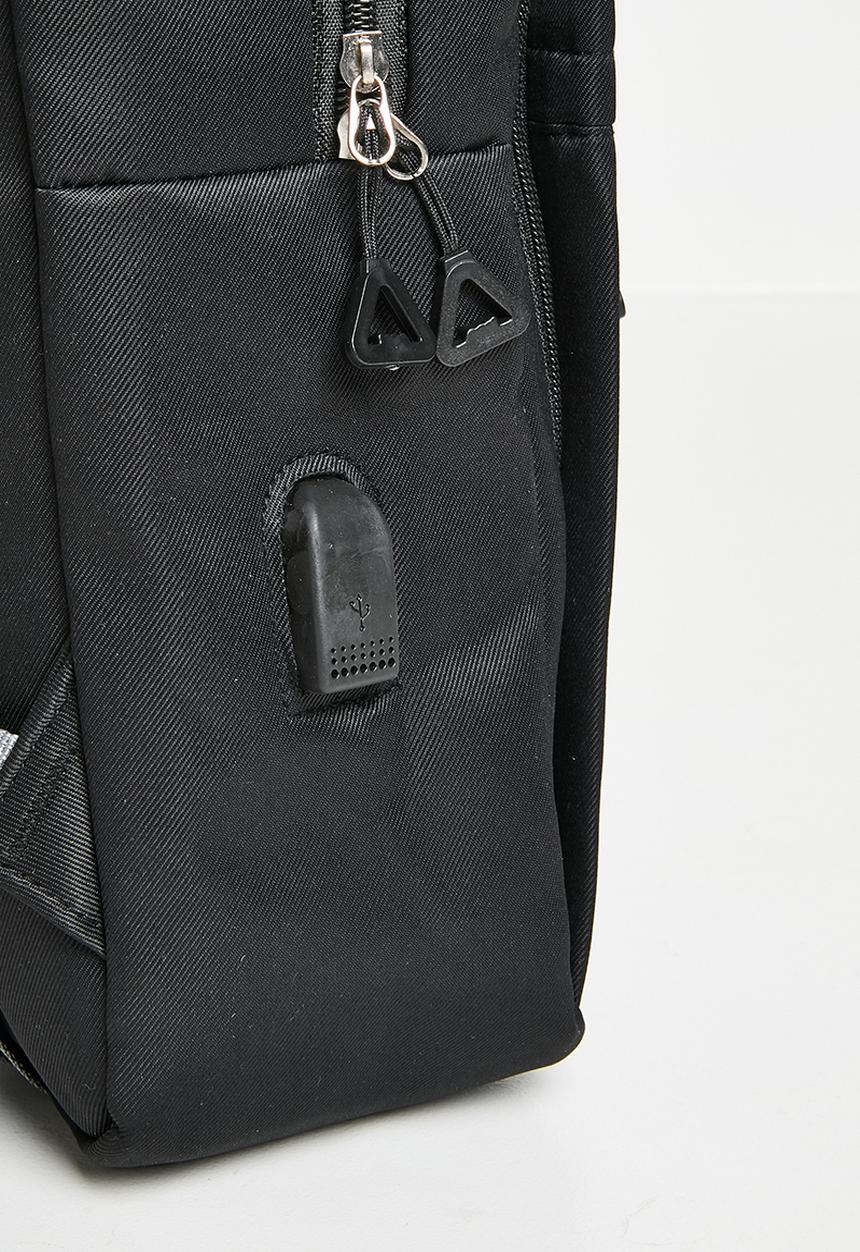 Pop Candy - Minimalist backpack with multi front zipper pockets - black