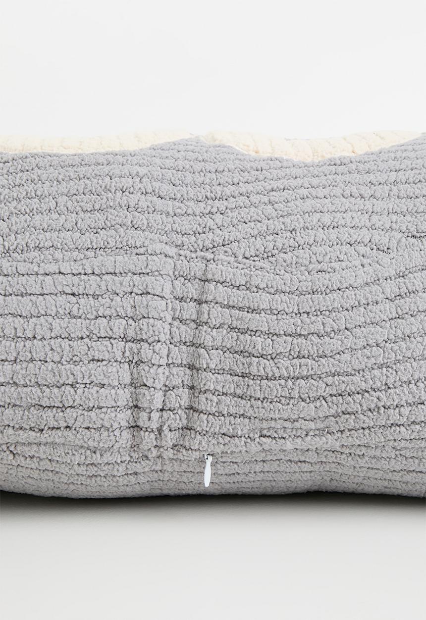 Pop Candy - Corduroy teddy fleece slogan pillow - light grey/cream