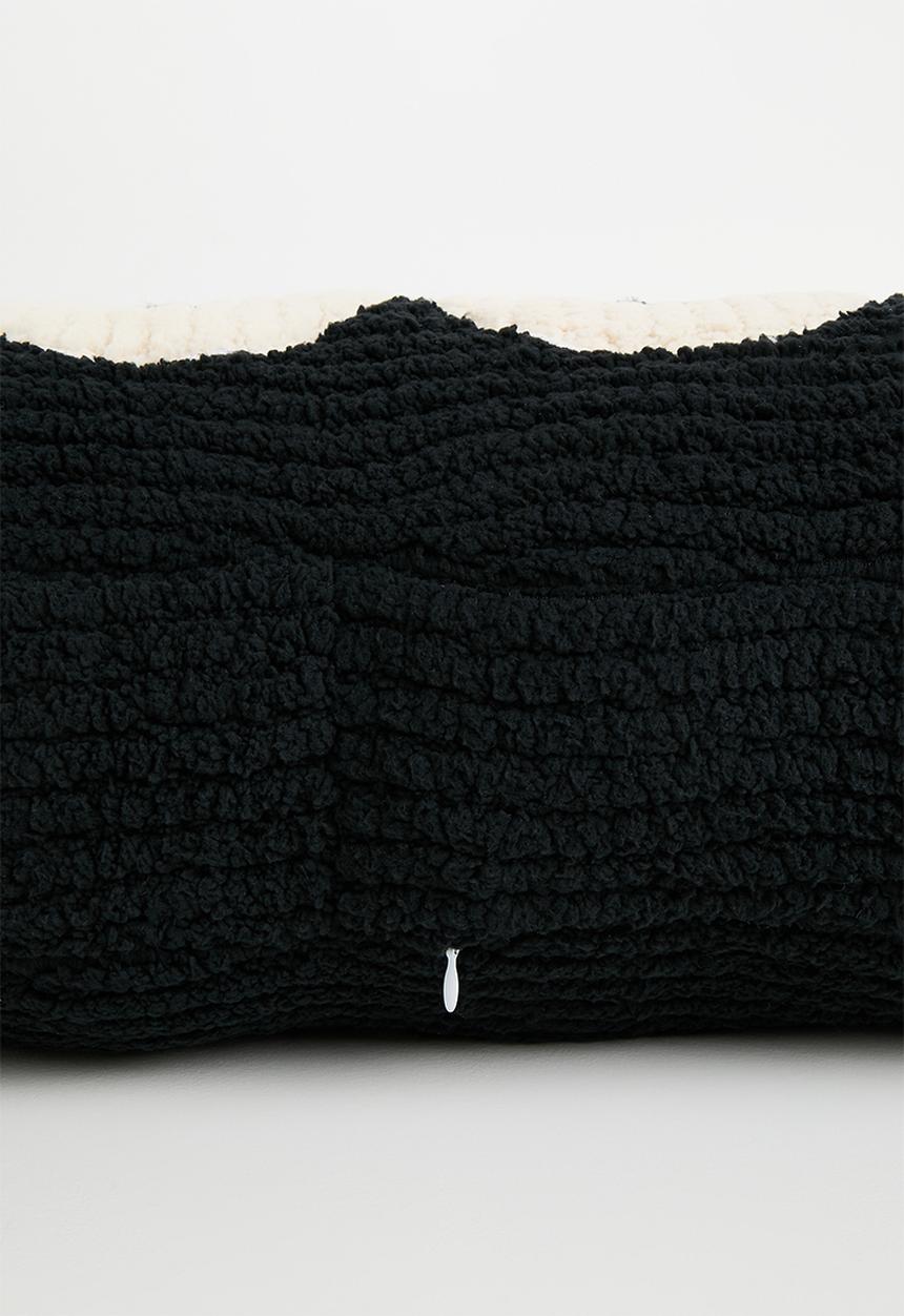 Pop Candy - Corduroy teddy fleece slogan pillow - black/cream