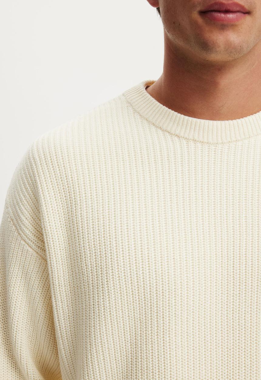 Cotton On - Box Fit Crew Knit - Ecru