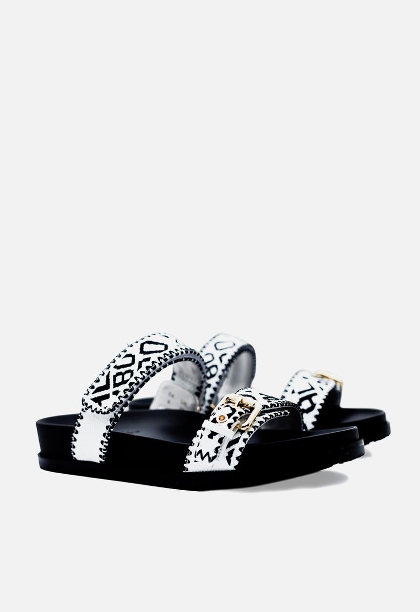GALXBOY - CULTURE MULE SANDALS WHITE/BLACK