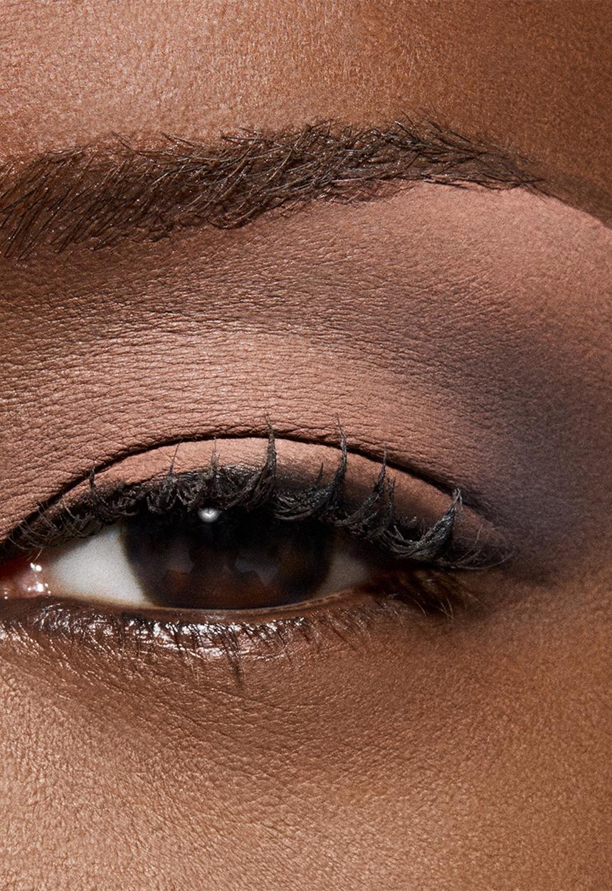 MAC - Multisculpt Matte Liquid Colour  - Buffed Up