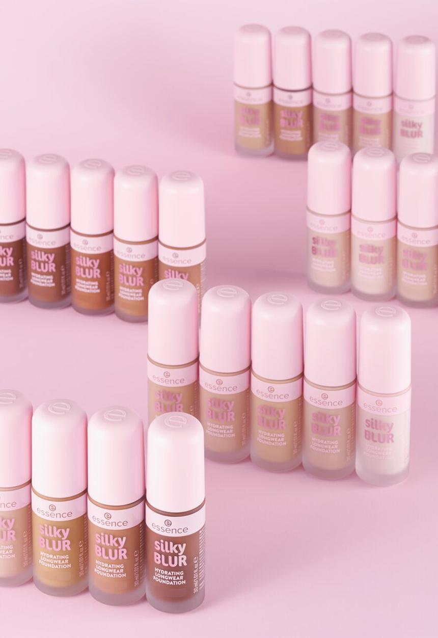 essence - Silky Blur Hydrating Longwear Foundation - 165