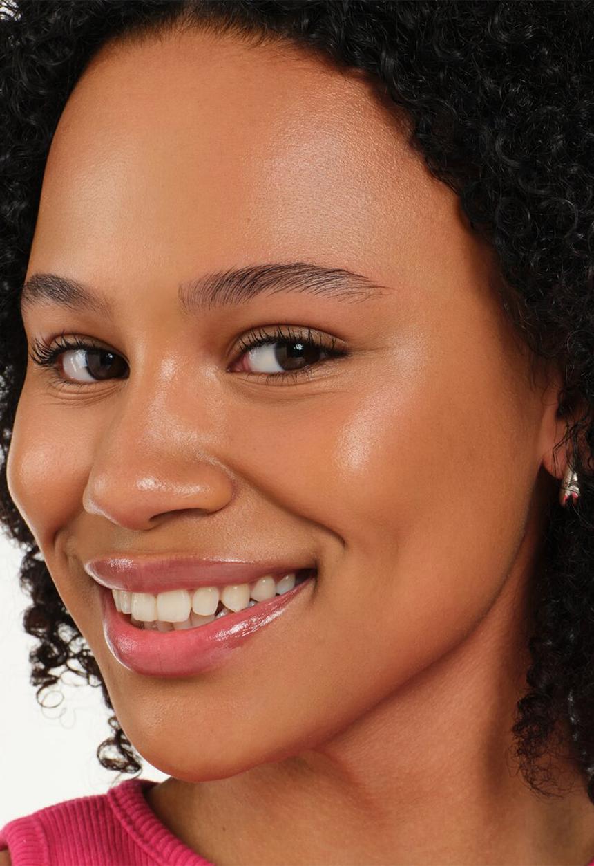 essence - Silky Blur Hydrating Longwear Foundation - 185