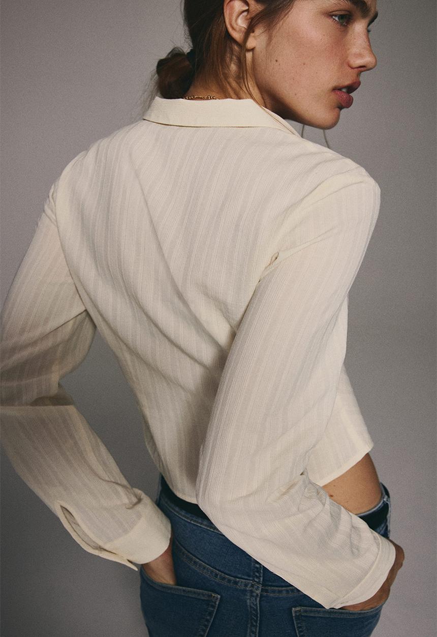 H&M - Cropped cotton shirt - light beige