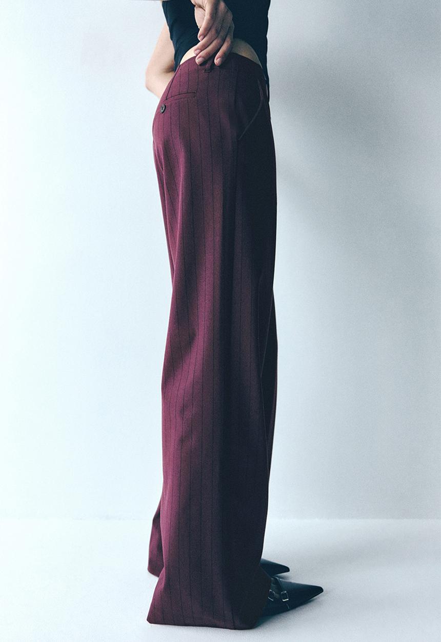 H&M - Wide trousers - burgundy/pinstriped