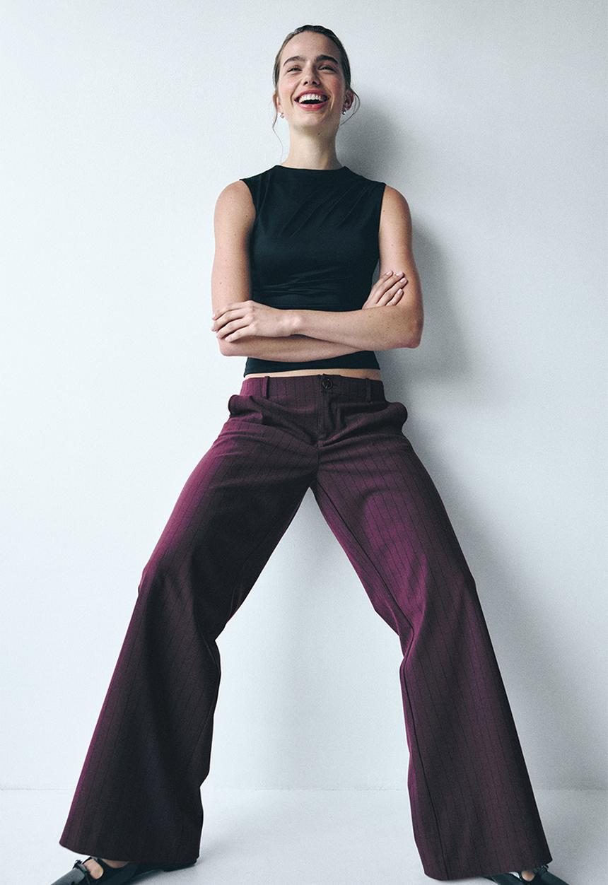 H&M - Wide trousers - burgundy/pinstriped