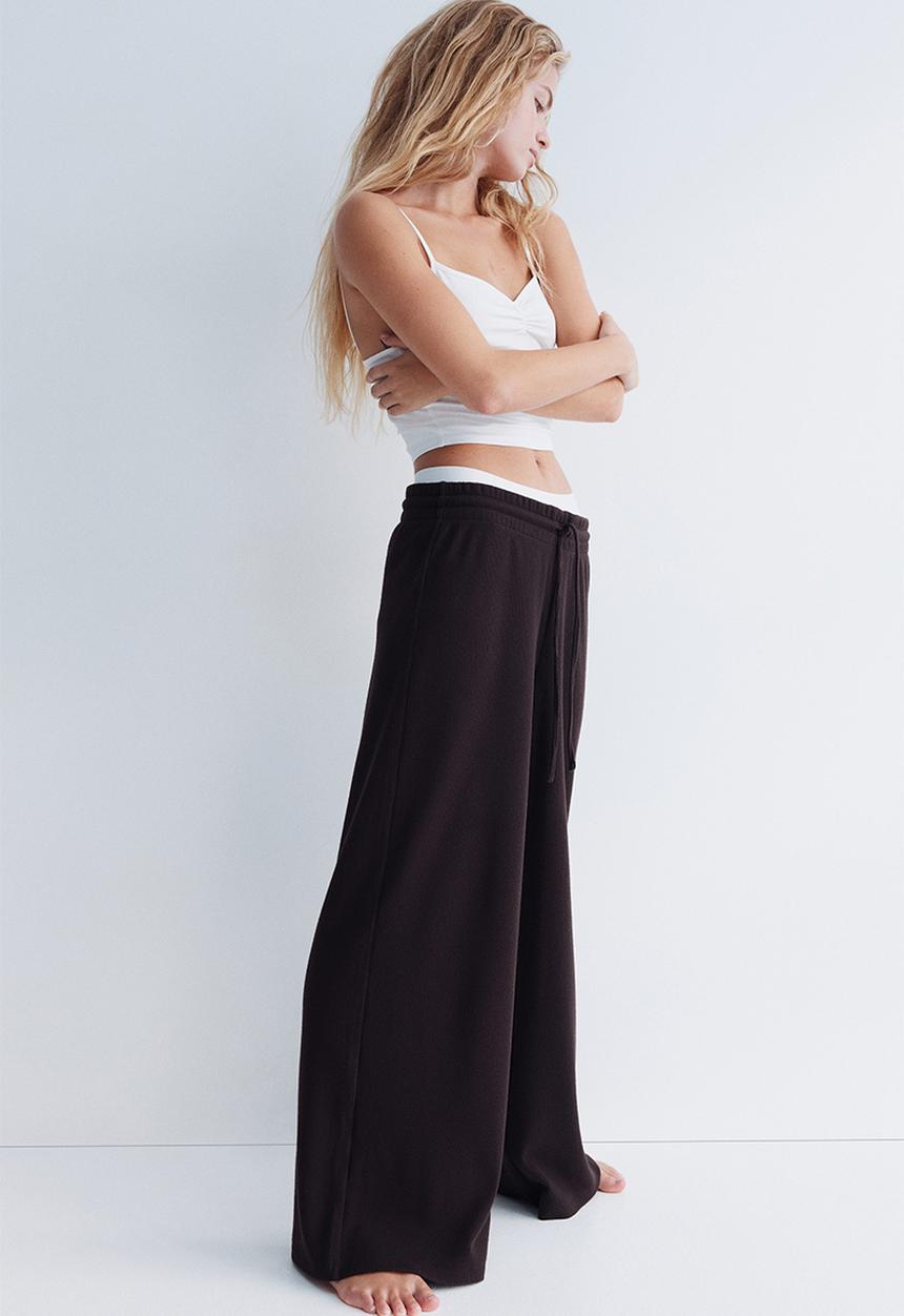 H&M - Waffled drawstring trousers - dark brown
