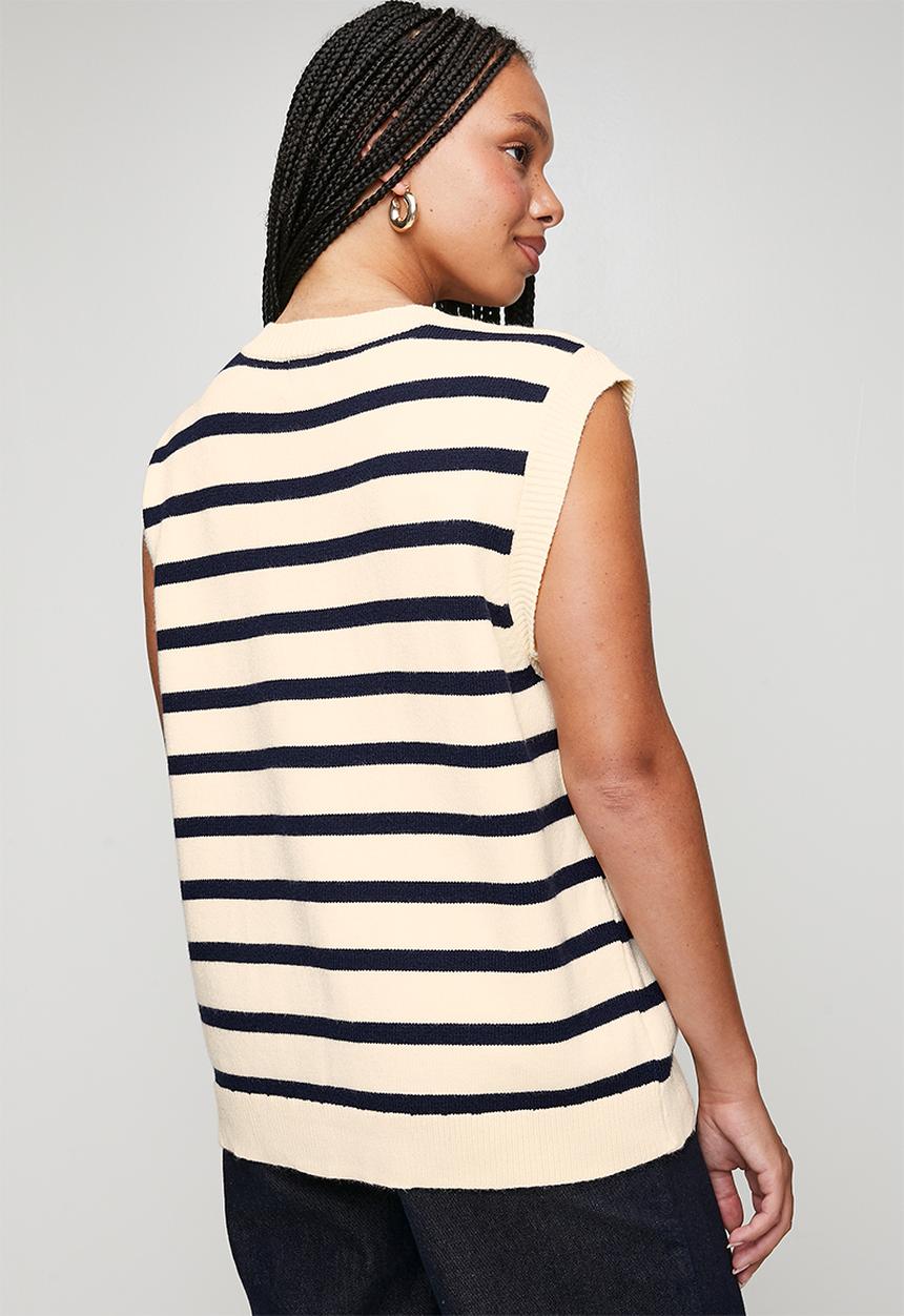 Me&B - Plus Knitwear Vest with Heart Buttons - Navy Stripe