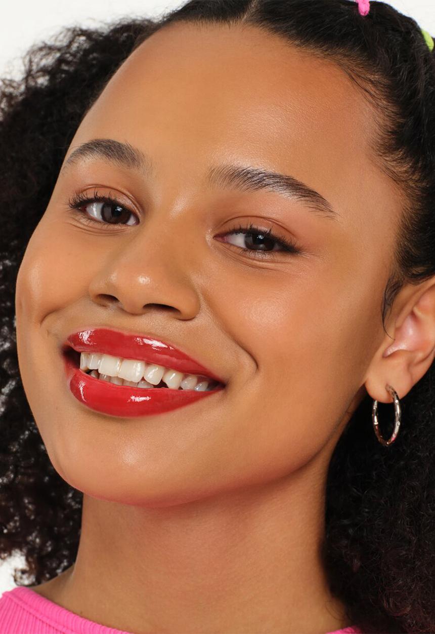 essence - JUICY BOMB Plumping Lip Gloss - 01 Sweet Strawberry