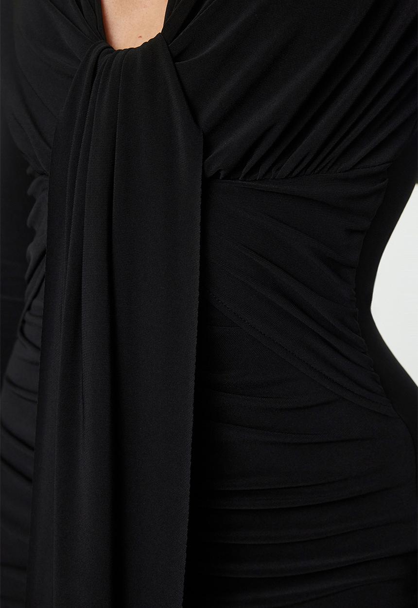 Trendyol - Bodycon V-Neck Knitted Dress - Black