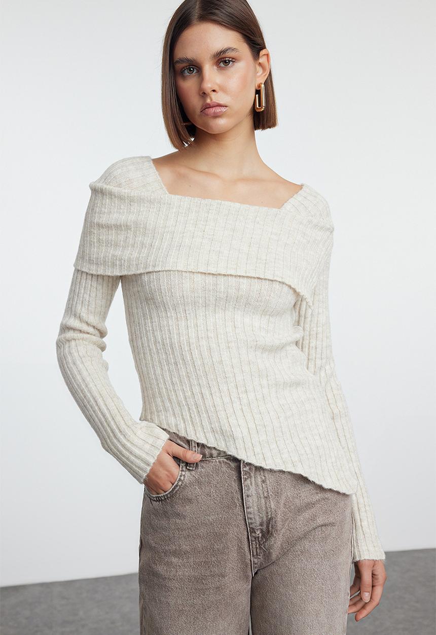 Trendyol - Soft Textured Collar Detail Hem Asymmetrical Fitted/Body Hugging Knitwear Sweater - Stone