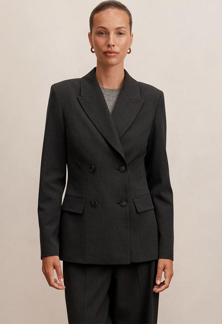 Forever New - Samantha waisted suit blazer in charcoal