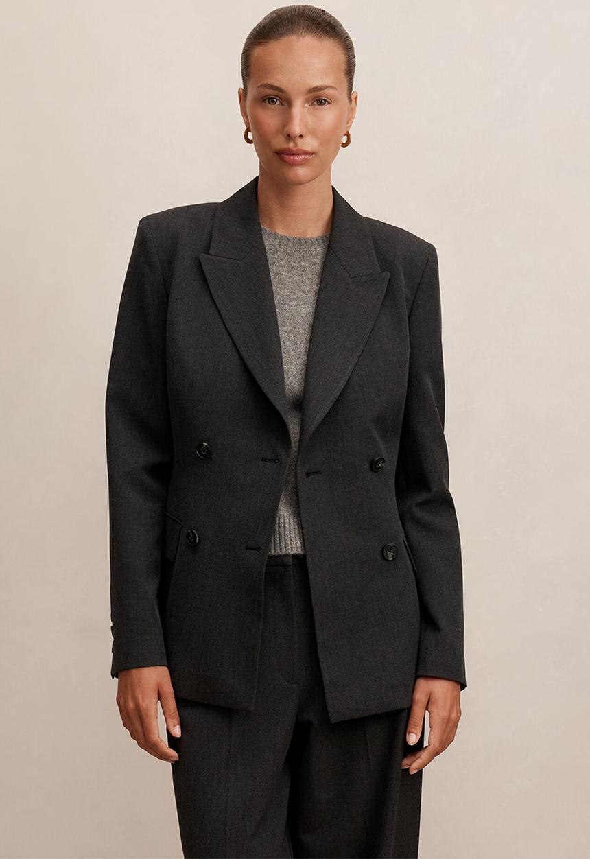 Forever New - Samantha waisted suit blazer in charcoal