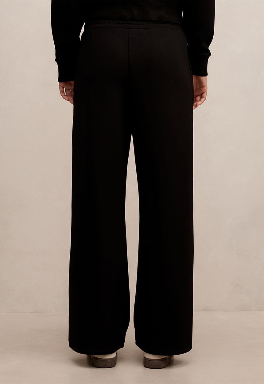 Forever New - Hunter wide leg lounge pants in black