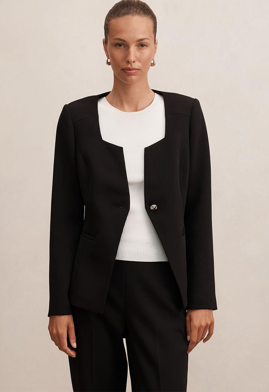 Forever New - Sloane collarless blazer in black