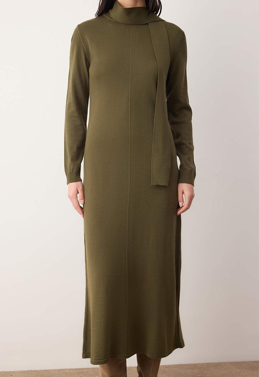 Trendyol - Scarf Detailed Knitwear Dress - Khaki
