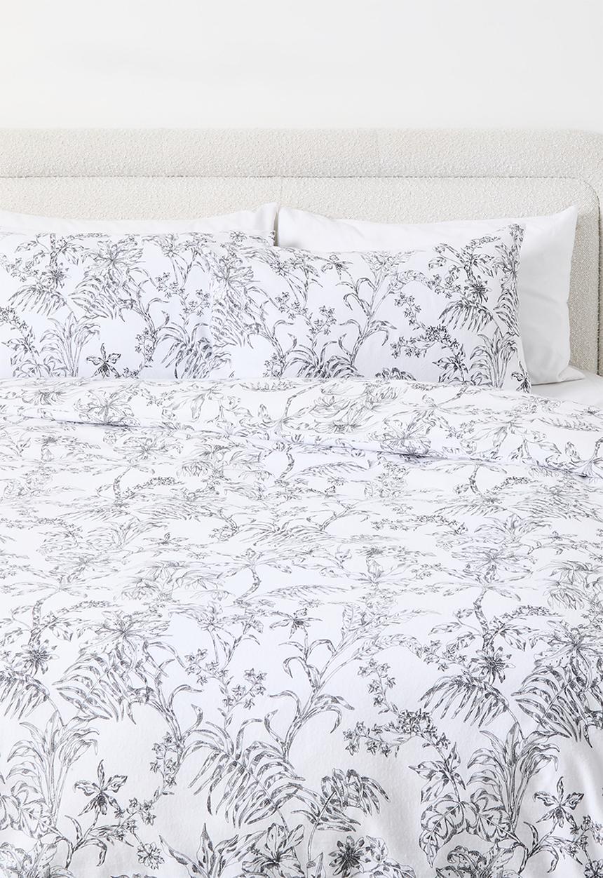 Sixth Floor - Brushed Winter Stencil Floral Cotton Blend Duvet Set - white