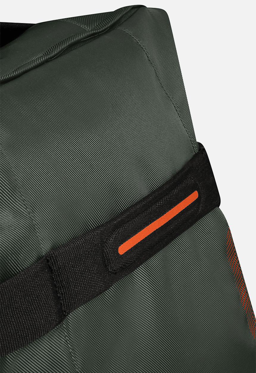 American Tourister - AT URBAN TRACK DUFFLE/WH - DARK KHAKI