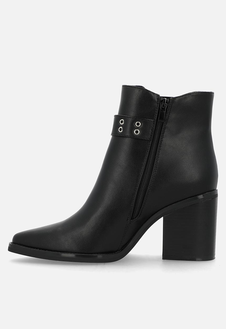 Madison® - Orenthia chelsea boot - black