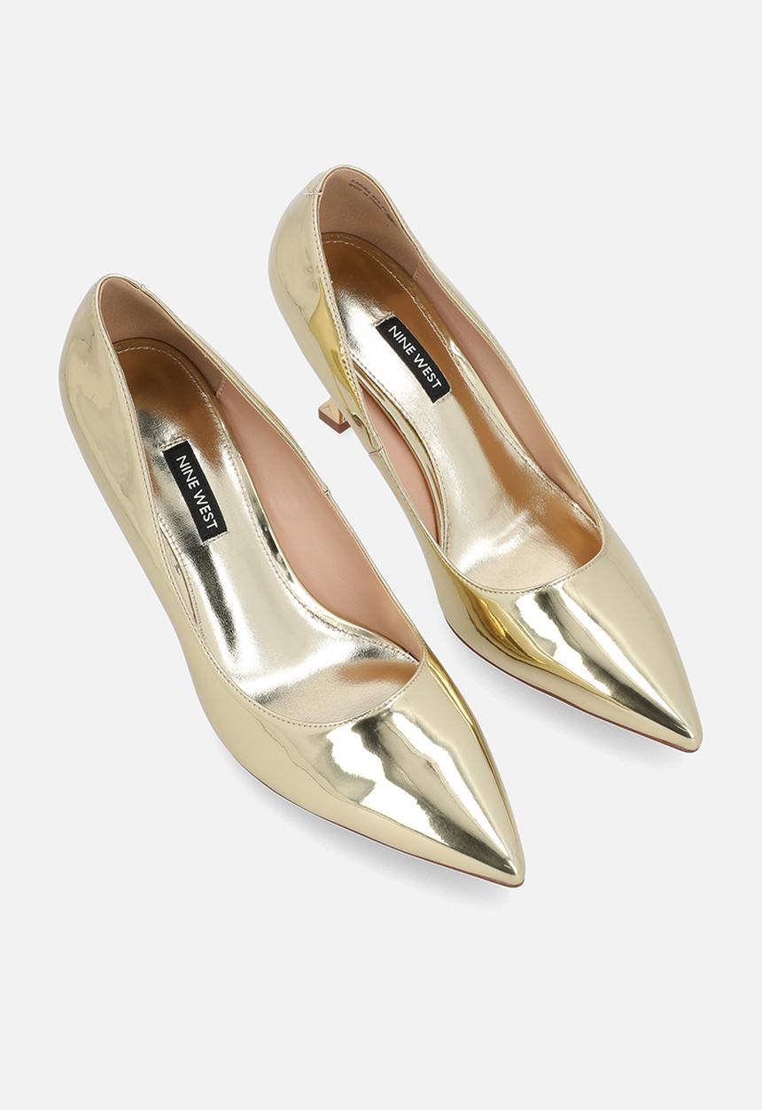 Nine West - Espira  court heel - gold