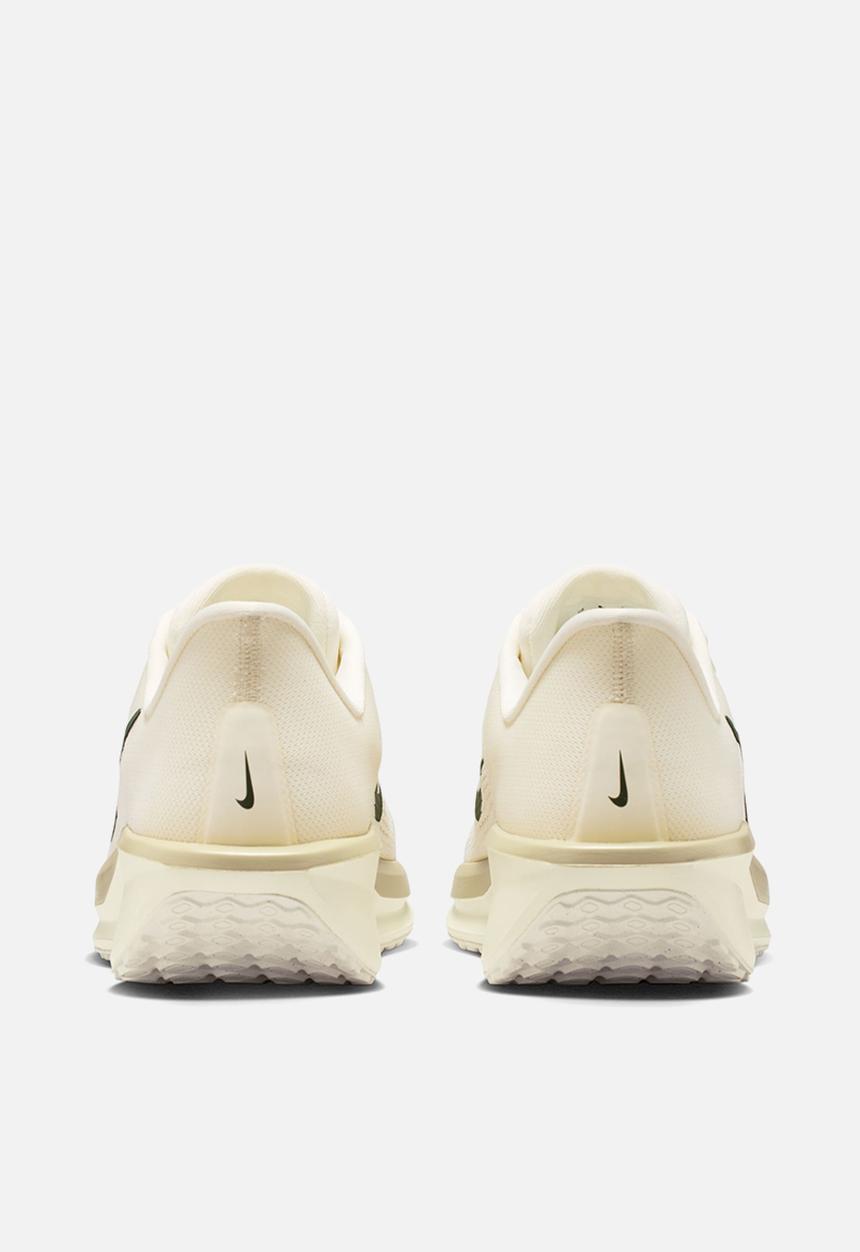 Nike - Nike Quest 6