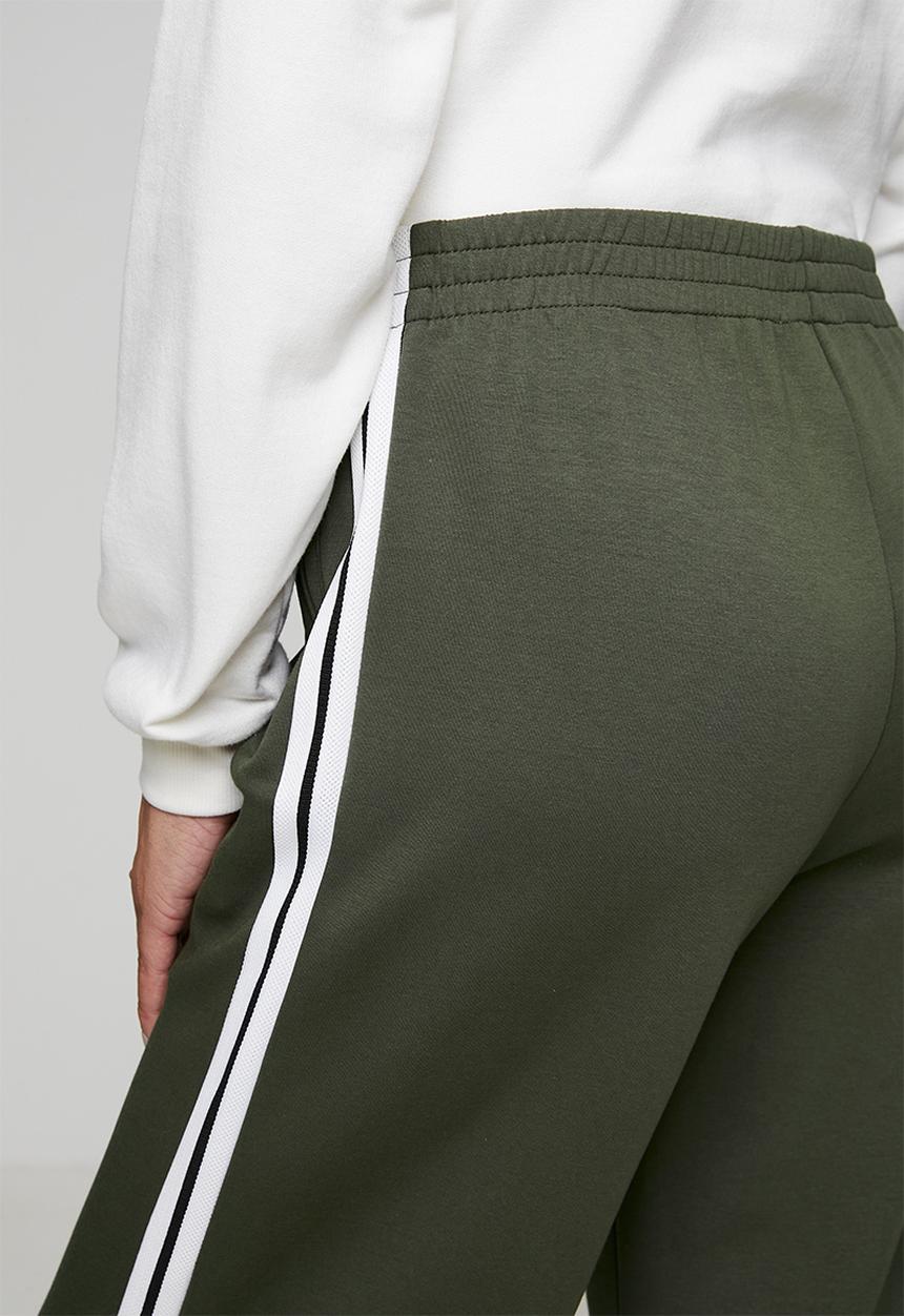 Stella Morgan - High Waist Elasticated Wide Leg Fleece Pant With Side Tape - Khaki