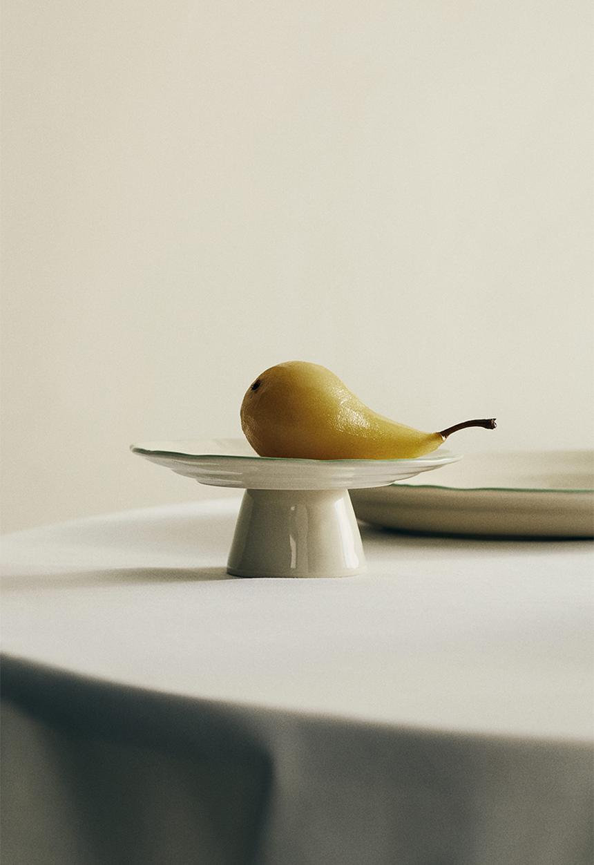H&M - Small stoneware cake stand - beige,multi