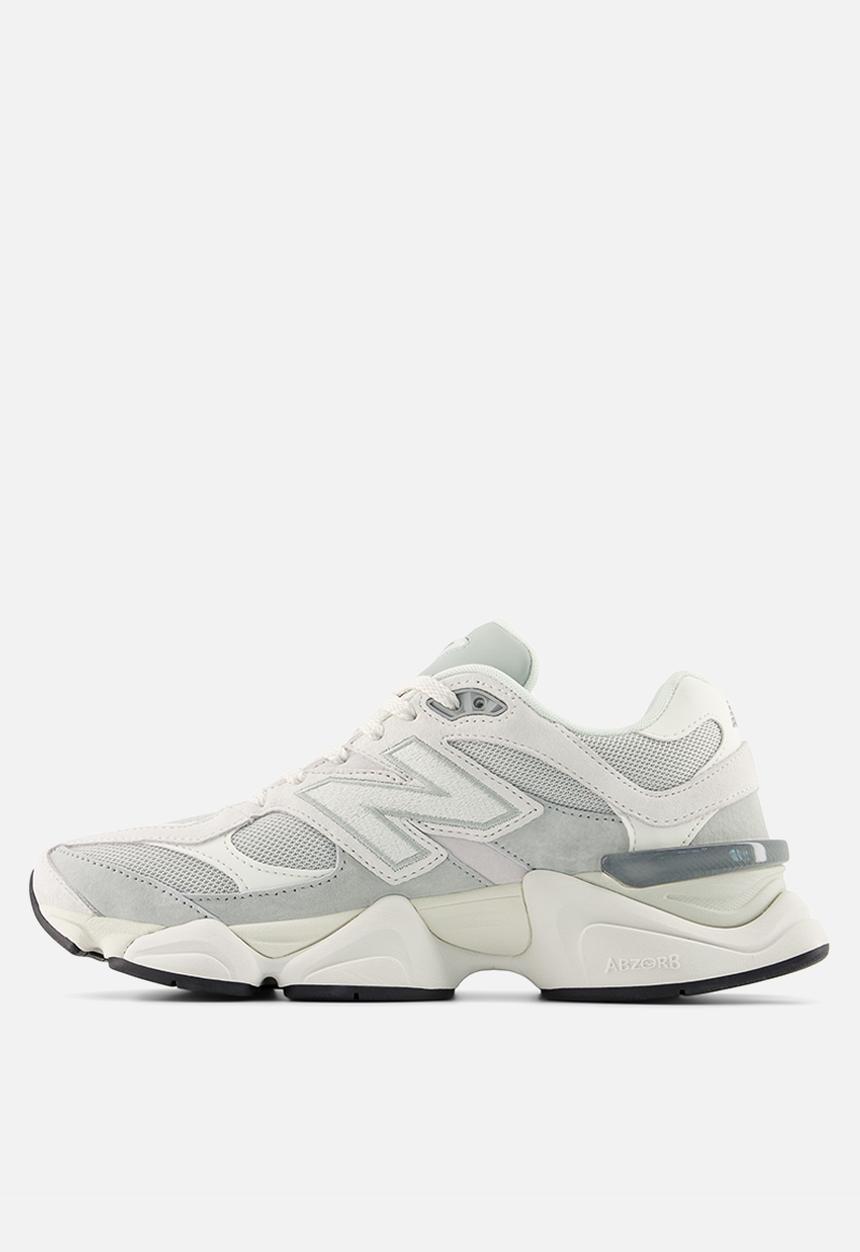 New Balance  - 9060 v1