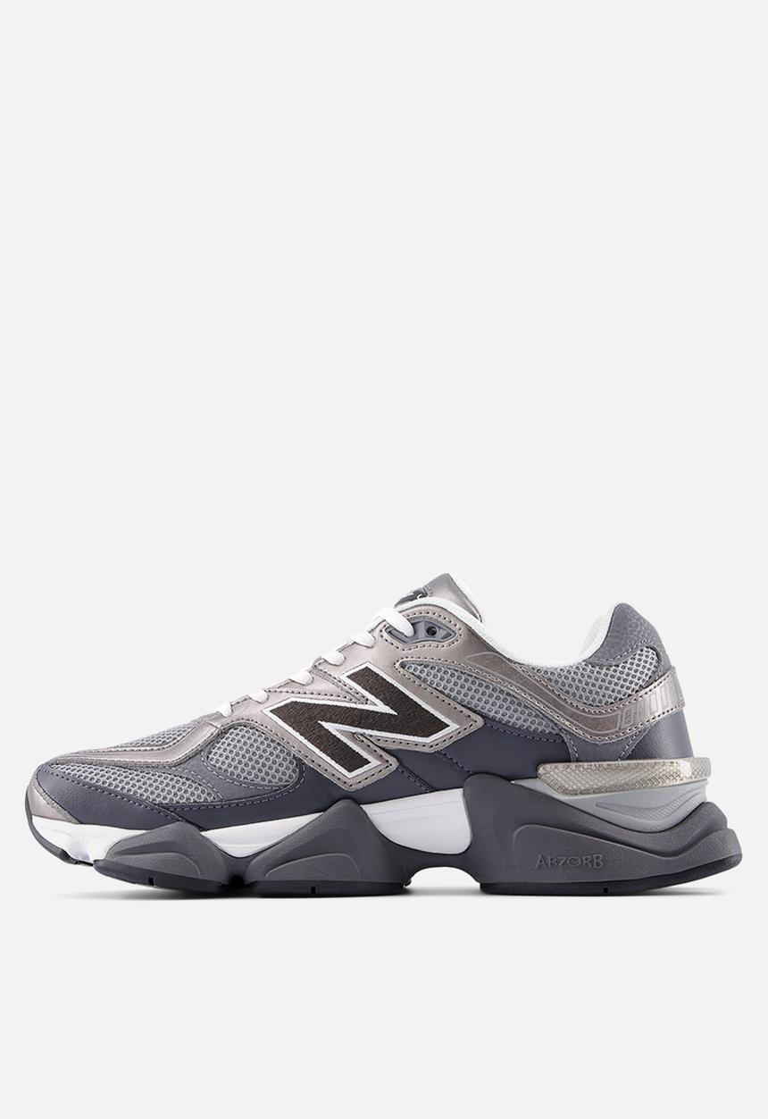 New Balance  - 9060 v1