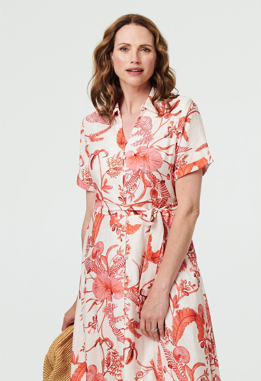 Izabel London - Short Sleeve V-Neck Covered Buttons Maxi Printed Dress - Coral